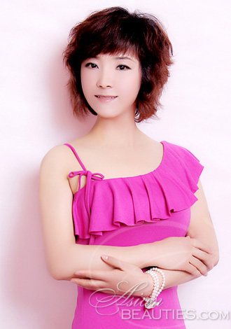 Enjoy browsing our photo gallery! Take a look at Asian sexy single Chunxia