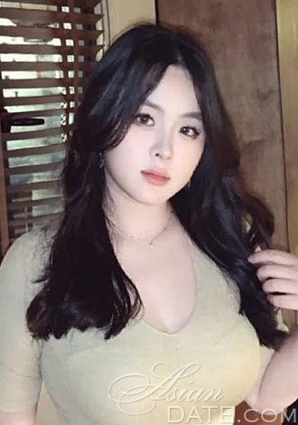 Date the member of your dreams: meet Asian member, Xinxin from Lijiang